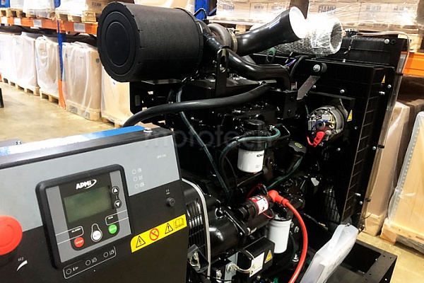 SDMO J88K